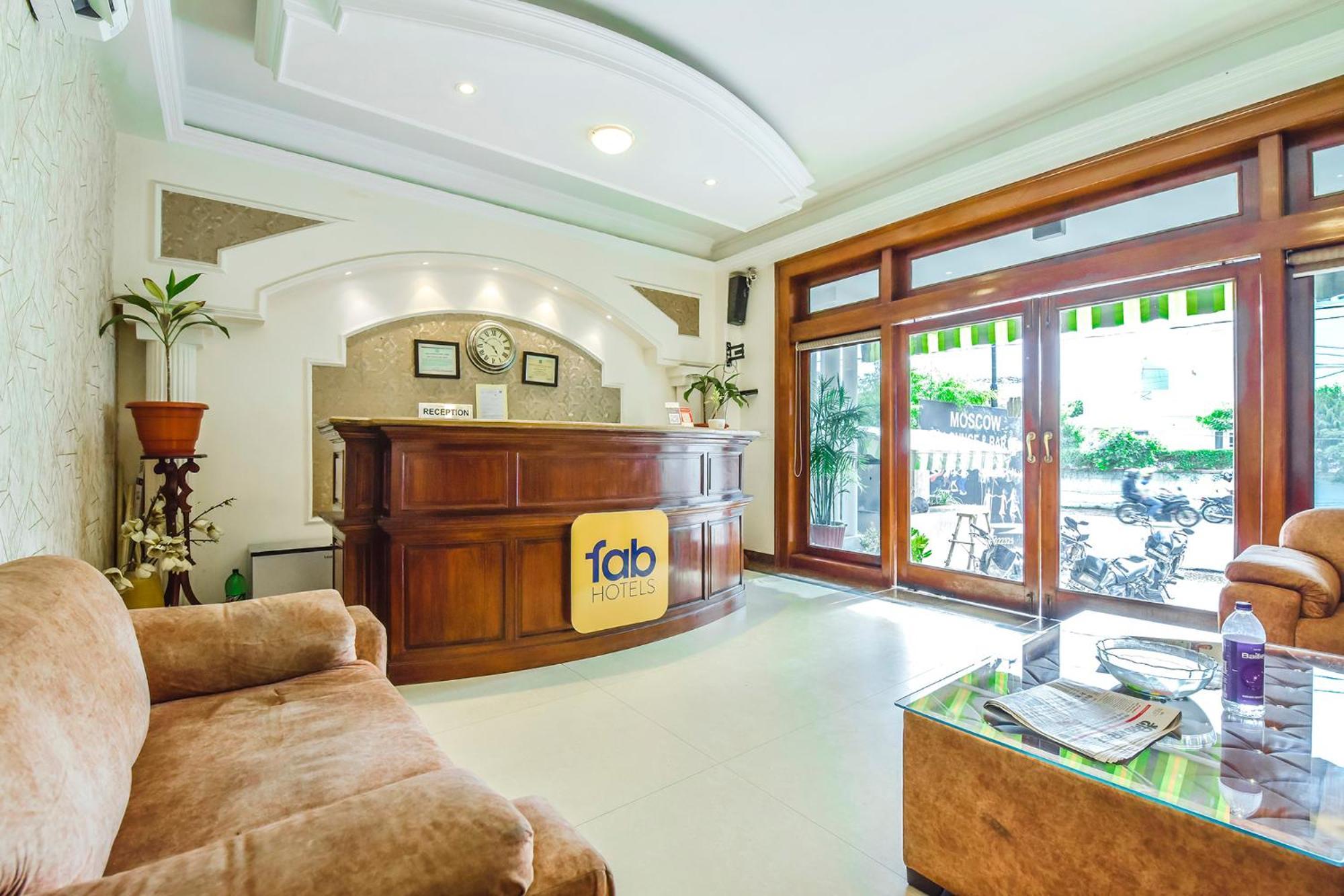 Collection O Hotel Four Boutique Kukas Ngoại thất bức ảnh