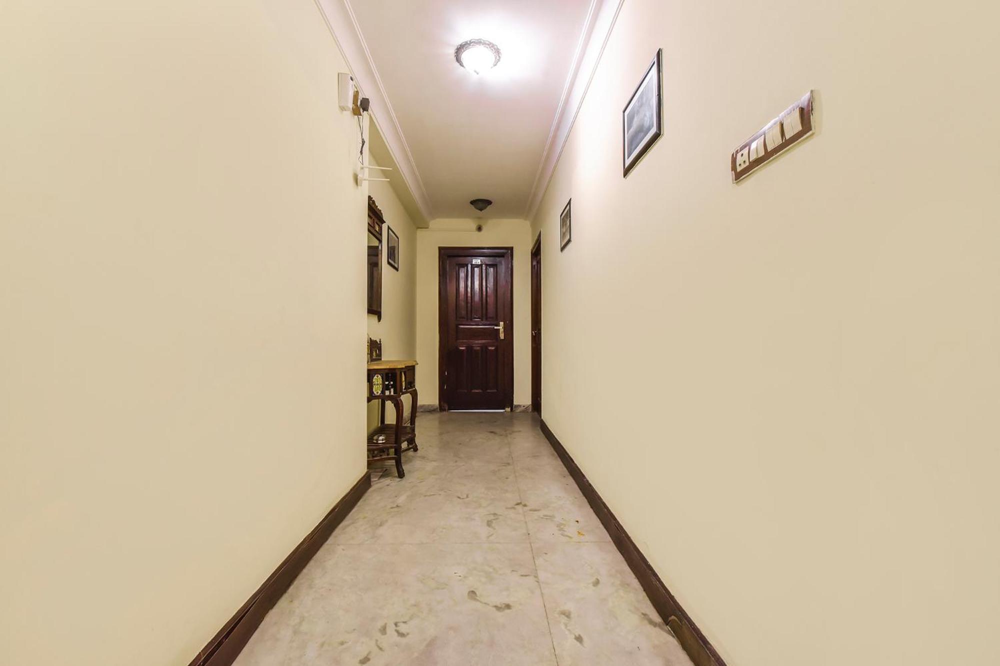 Collection O Hotel Four Boutique Kukas Ngoại thất bức ảnh